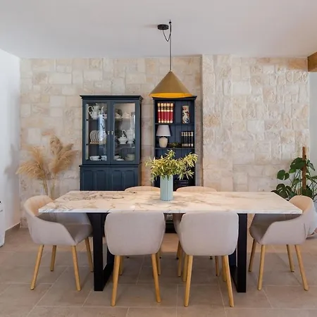 Luxury With A Swimming Pool Jelsa, Hvar - 22038