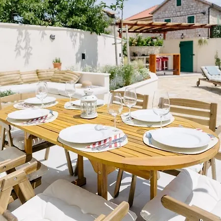 Luxury With A Swimming Pool Jelsa, Hvar - 22038 Jelsa (Hvar)